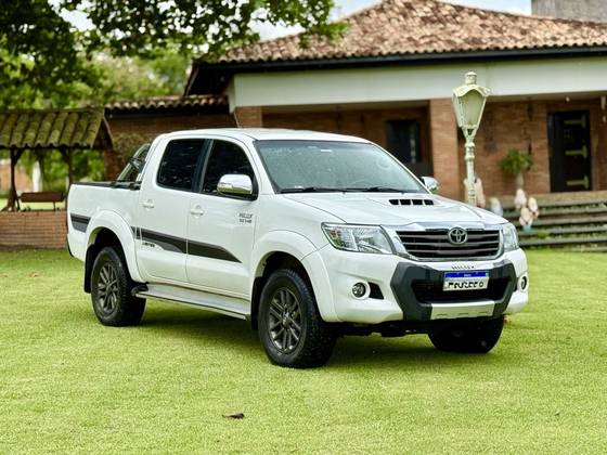 TOYOTA HILUX 3.0 SRV LIMITED EDITION 4X4 CD 16V TURBO INTERCOOLER DIESEL 4P AUTOMÁTICO TOYOTA HILUX 3.0 SRV LIMITED EDITION 4X4 CD 16V TURBO INTERCOOLER DIESEL 4P AUTOMÁTICO